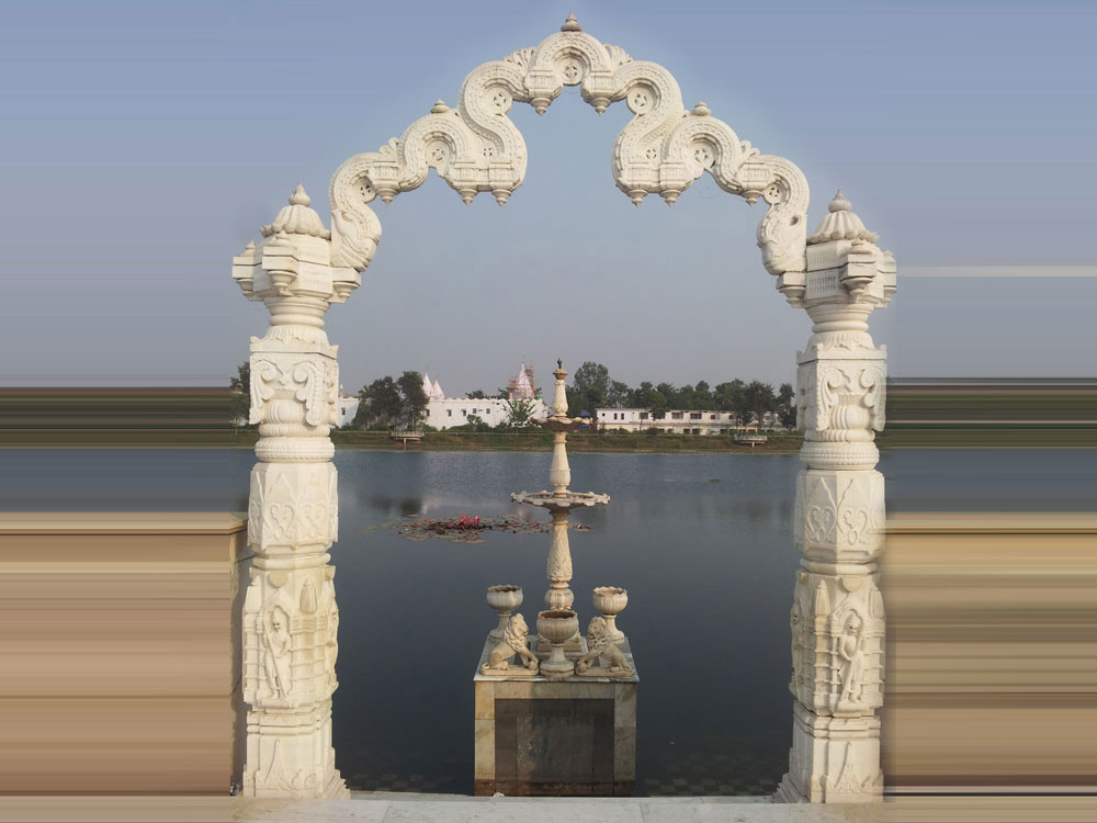 marble entrance gate : marble toran design : indian palace marble toran gate